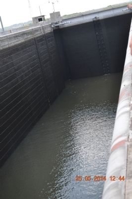 Wilson Dam image. Click for full size.