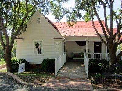 Old City Cemetery Visitor Center image. Click for full size.