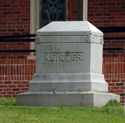 Keister Family Monument. Click for full size. Keister Family Monument image. Click for full size.