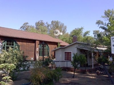 Porter House (right) adjacent to Templars Hall in Old Poway Park image. Click for full size.