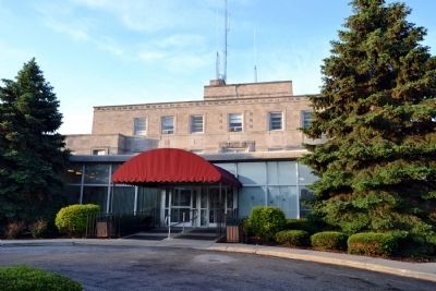 Main Entrance to Dunn Memorial Hospital. Click for full size. Main Entrance to Dunn Memorial Hospital image. Click for full size.