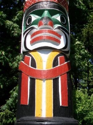 Worlds Tallest Totem Pole Detail image. Click for full size.