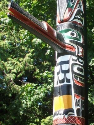 Worlds Tallest Totem Pole Detail image. Click for full size.