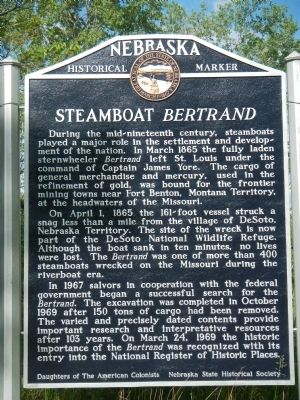 Steamboat <i>Bertrand</i> Marker. Click for full size. Steamboat <i>Bertrand</i> Marker image. Click for full size.