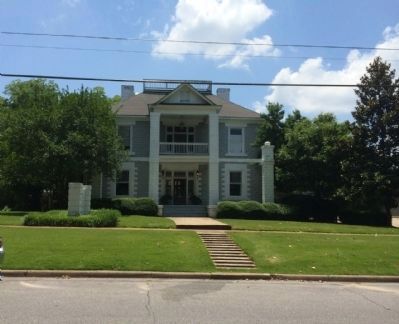 Dillard-Lawson House. Click for full size. Dillard-Lawson House image. Click for full size.