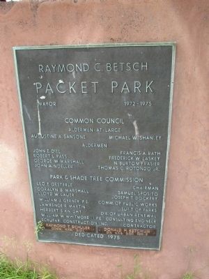 Packet Park Dedication plaque image. Click for full size.