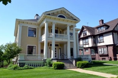 Boudeman House image. Click for full size.