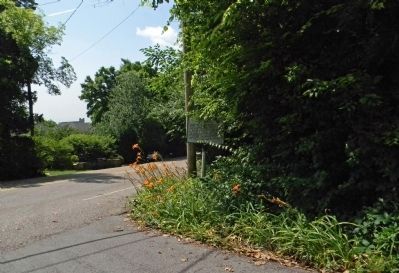 Wide view of the Summertown Marker image. Click for full size.