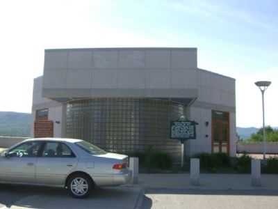 White Mountain School of Art Marker. Click for full size. White Mountain School of Art Marker image. Click for full size.