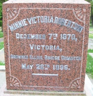 Minnie Victoria Robertson Monument. Click for full size. Minnie Victoria Robertson Monument image. Click for full size.