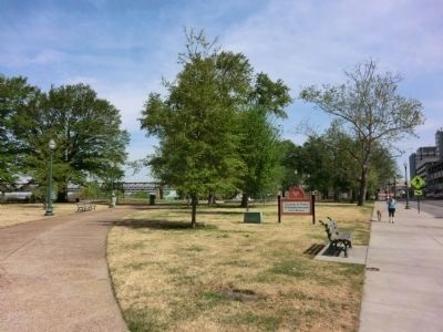 Confederate Park-Division of Parks and Neighborhoods City of Memphis image. Click for full size.