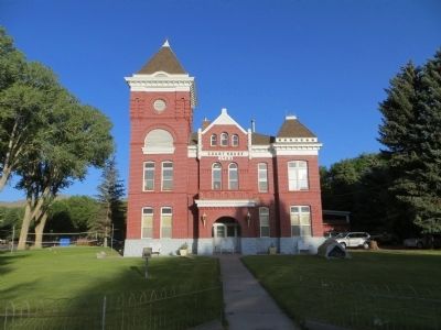 Piute County Courthouse image. Click for full size.