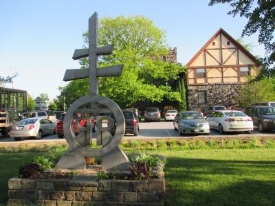 The Roycroft Shops Sculpture image. Click for full size.