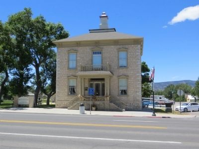 Manti City Hall image. Click for full size.