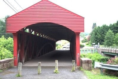 Barrackville Covered Bridge, View Southbound image. Click for full size.
