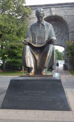 Nikola Tesla Memorial image. Click for full size.