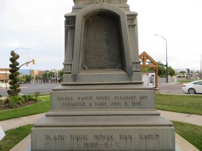Pioneer Monument Marker <i>Back Plinth:</i> image. Click for full size.