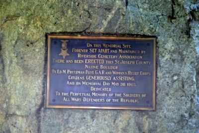 Three Rivers Soldiers Memorial Marker image. Click for full size.