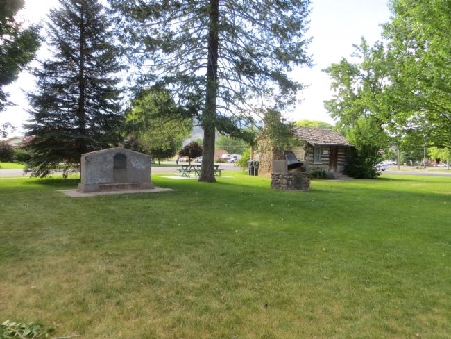 Salt Creek Fort Marker and Early Schools Marker image. Click for full size.
