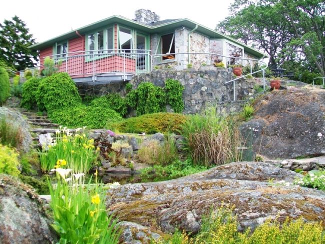 Abkhazi Garden House image. Click for full size.