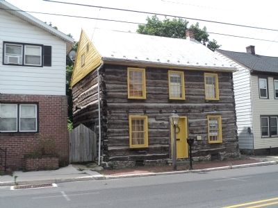 Log House and Marker at 138 W Middle Street image. Click for full size.