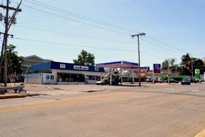 Marathon Gas Station Today image. Click for full size.