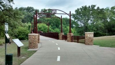 West Fork of the Trinity River Bridge image. Click for full size.