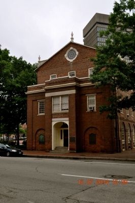 The Grand Lodge of Rhode Island Marker/Rhode Island School of Design/Market House image. Click for full size.