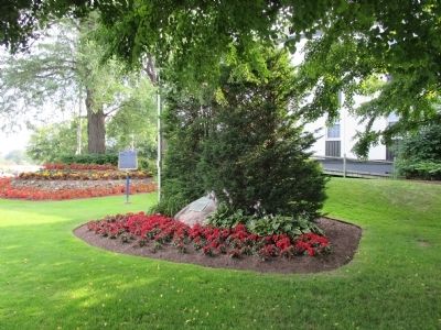 Niagara District United Empire Loyalists Memorial Marker. Click for full size. Niagara District United Empire Loyalists Memorial Marker image. Click for full size.
