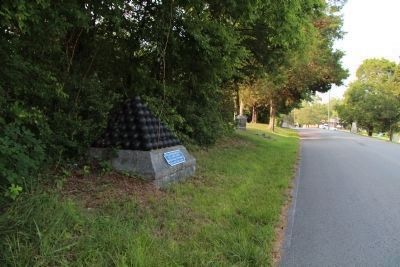 Crittenden's Headquarters Shell Monument image. Click for full size.