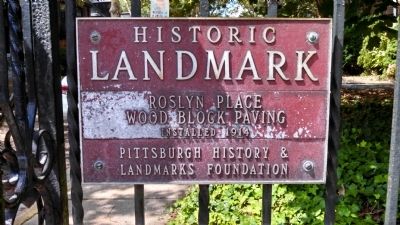 Roslyn Place Wood Block Paving Marker image. Click for full size.