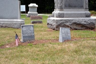 Burial Place of Lessel Long and Wife image. Click for full size.