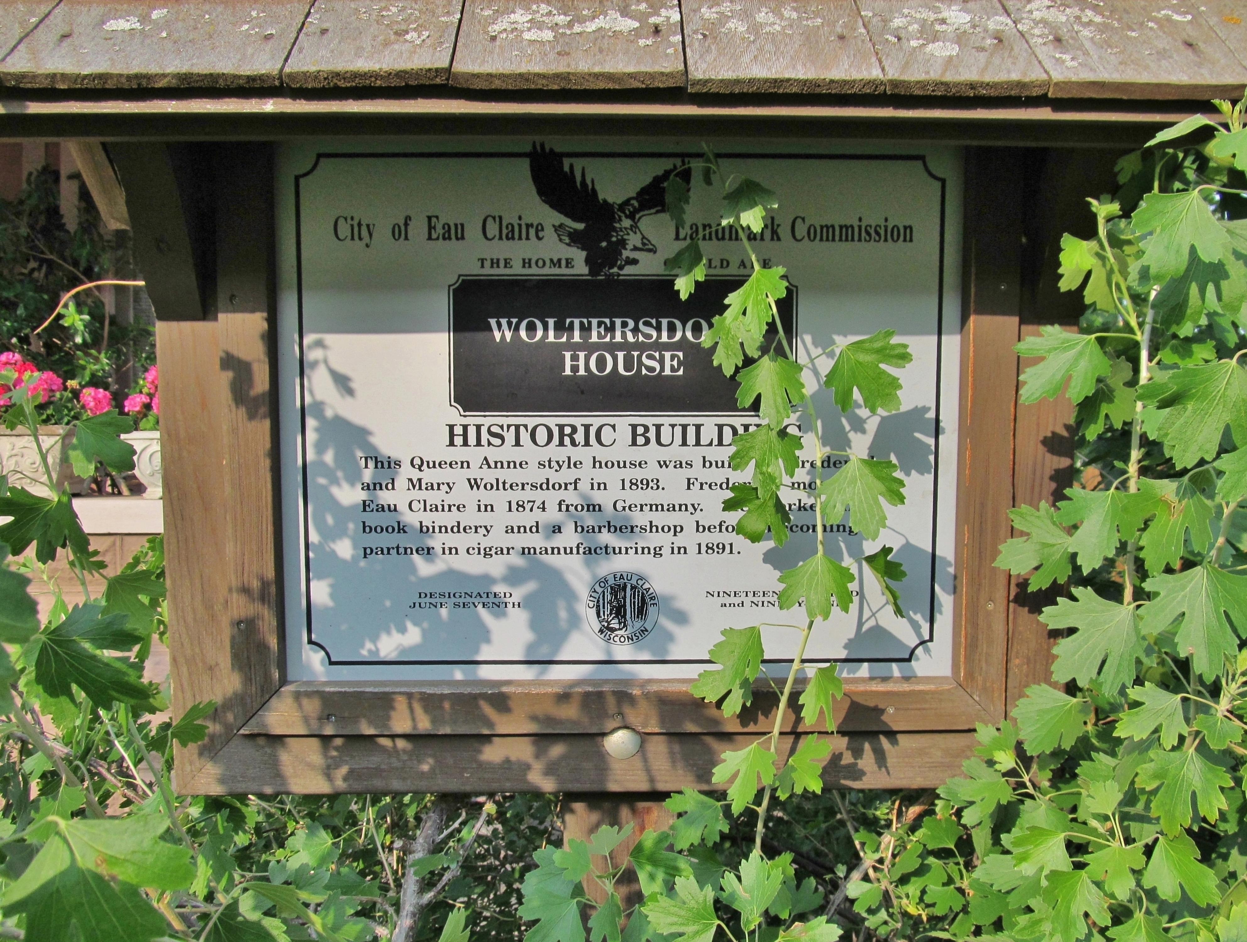 Woltersdorf House Marker
