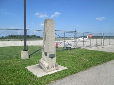 Bellefontaine Airport Pylon Marker image. Click for full size.