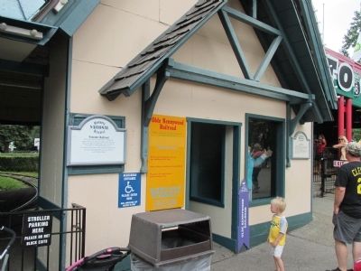 Miniature Railroad Marker and Entrance image. Click for full size.