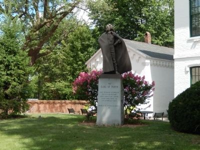The Earl of Perth Statuer. Click for full size. The Earl of Perth Statuer image. Click for full size.