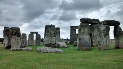 Stonehenge image. Click for full size.