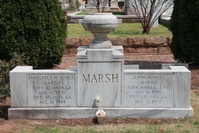 Margaret Mitchell Tombstone image. Click for full size.