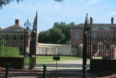 Tryon Palace entrance image. Click for full size.