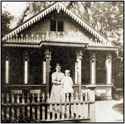 Gould--Shaw House. Click for full size. Gould--Shaw House image. Click for full size.