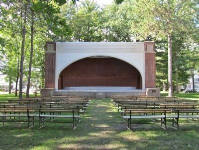 Columbia Park Band Shell image. Click for full size.