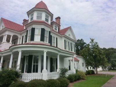 Side View of the Duplin County Veterans Museum image. Click for full size.