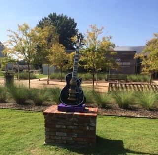 B.B. King Guitar at museum image. Click for full size.