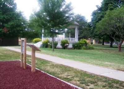 Haskell Bandstand/Gazebo and Marker image. Click for full size.