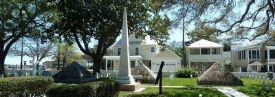 Dade Pyramids and Dade Monument. Click for full size. Dade Pyramids and Dade Monument image. Click for full size.