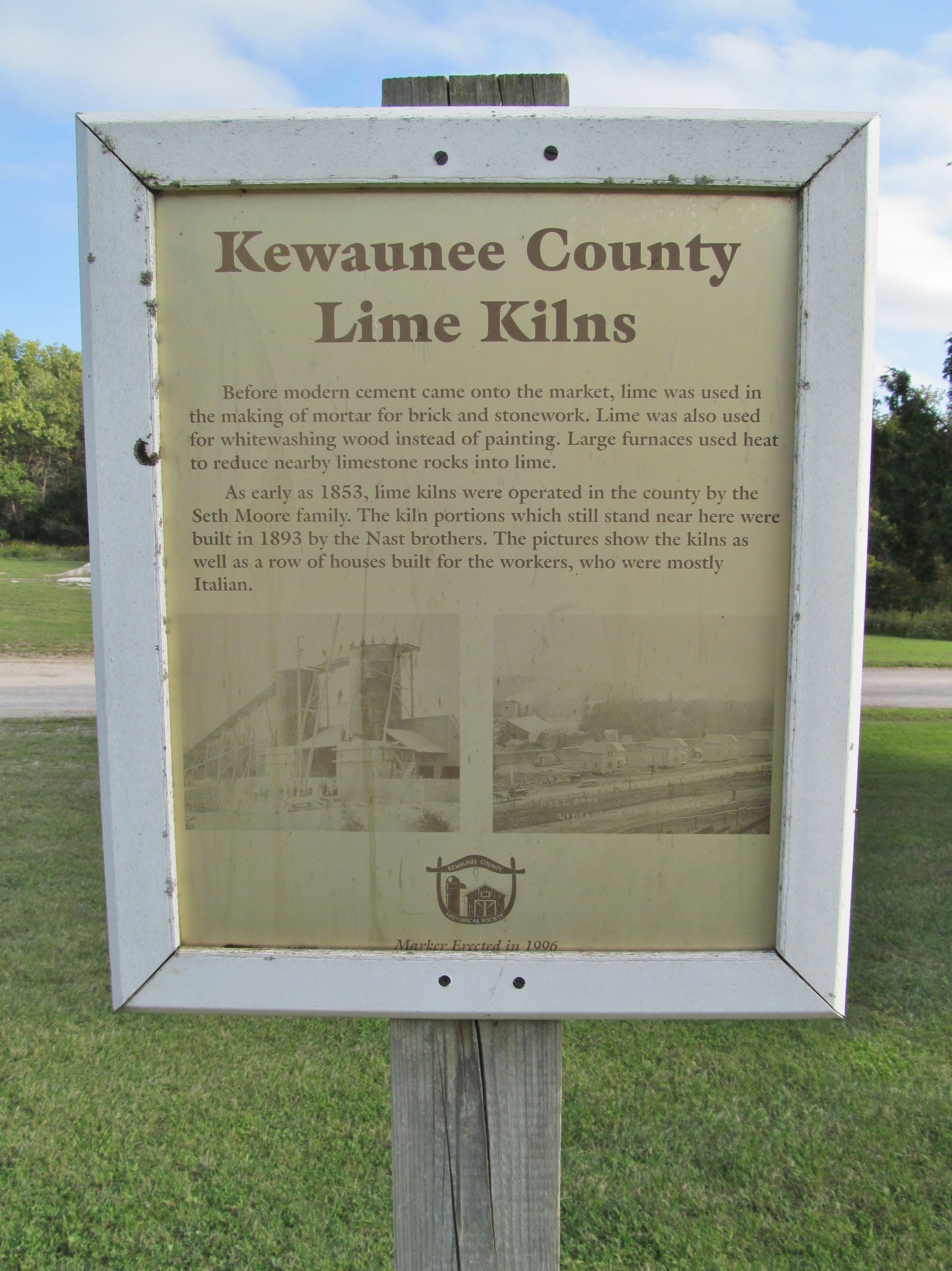 Kewaunee County Lime Kilns Marker