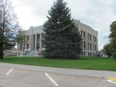 Custer County Courthouse image. Click for full size.