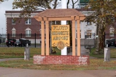Entrance to Floyd Bennett Field, Flatbush Ave, Brooklyn NY image. Click for full size.