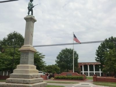 Franklin's Confederate Soldiers Monument image. Click for full size.