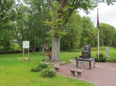 Avery Wilber Marker and Navarino Area Veterans Memorial image. Click for full size.
